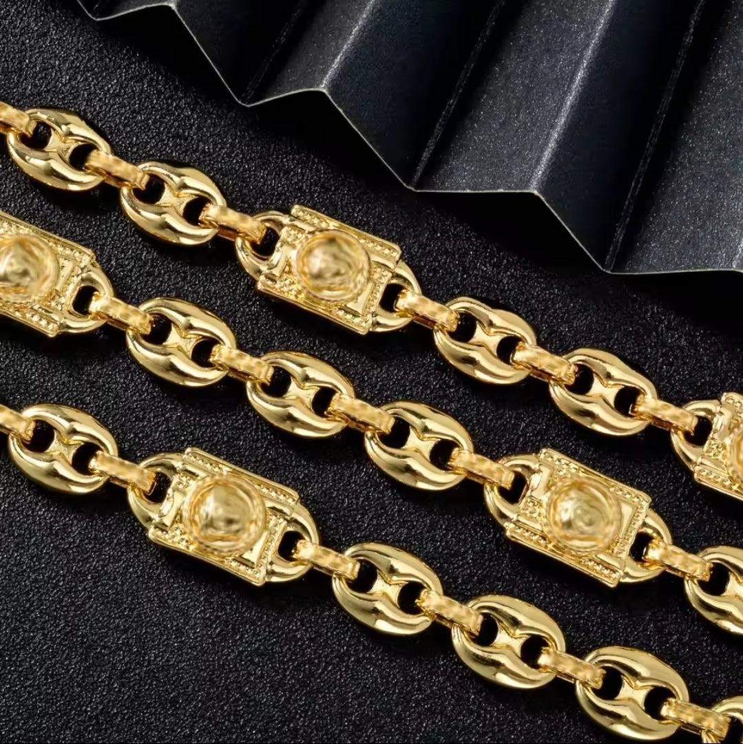 Regal Reign Necklace and Bracelet Set image 2