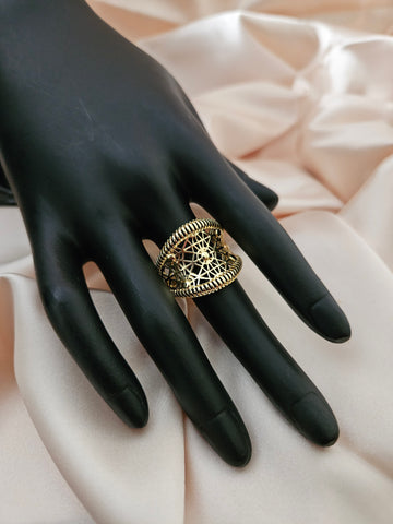 Everlasting Swirl Ring image 0
