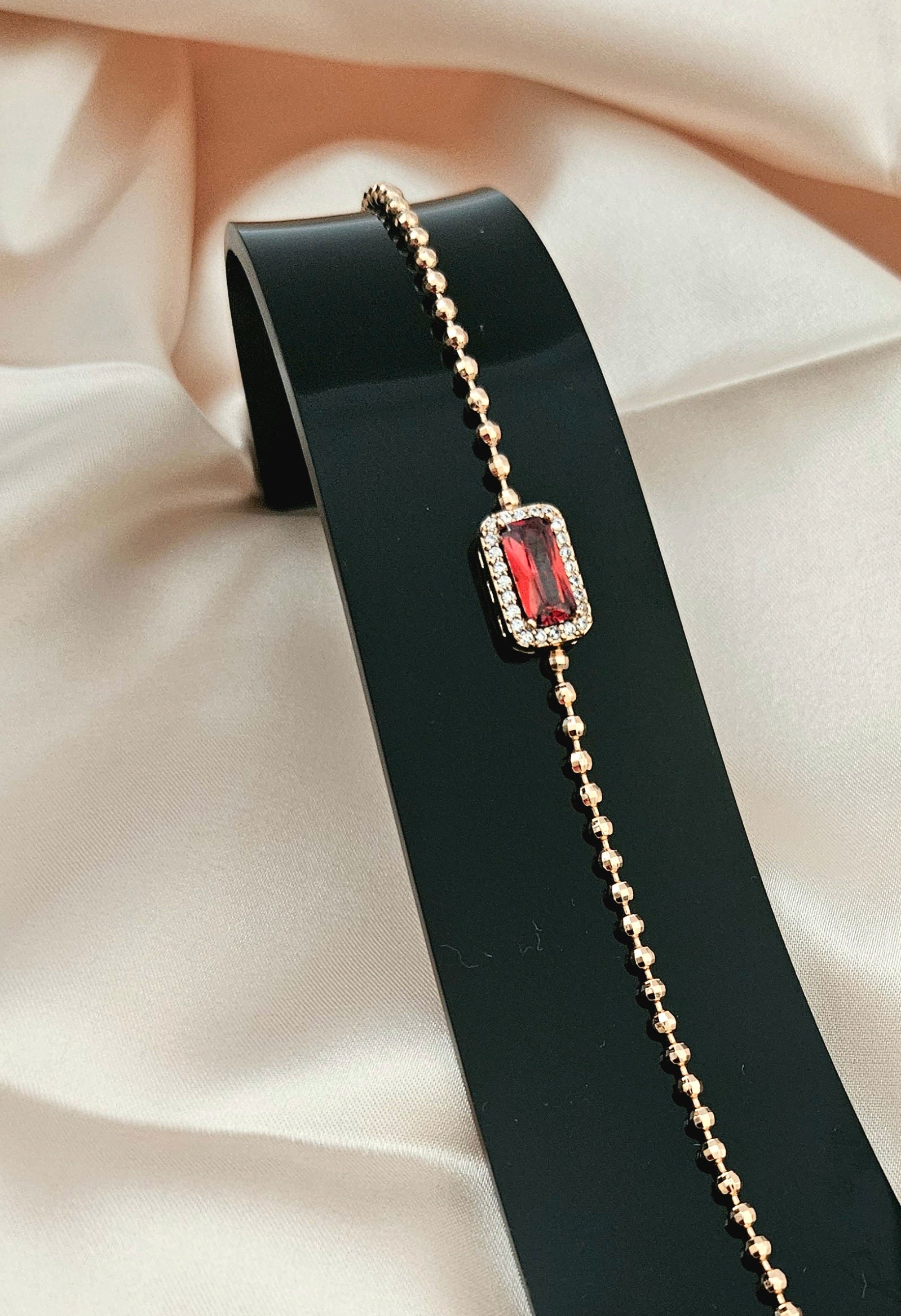 Victoria Scarlet Elegance Bracelet image 4