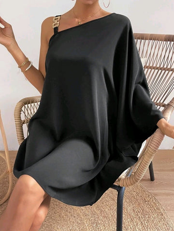Trumpet Sleeve Chain Detail Dress image 0