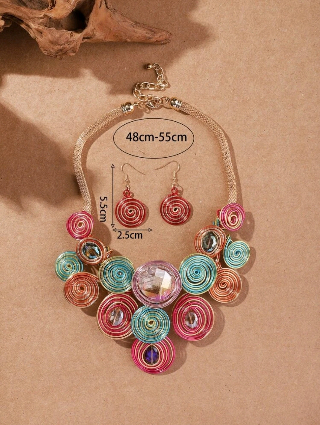 Rings, necklace, bracelet and earrings, rings, necklace, bracelet and earrings.