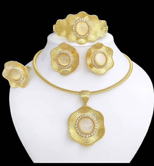 Sally Rhinestone Flower 18k Gold Plated Necklace Set