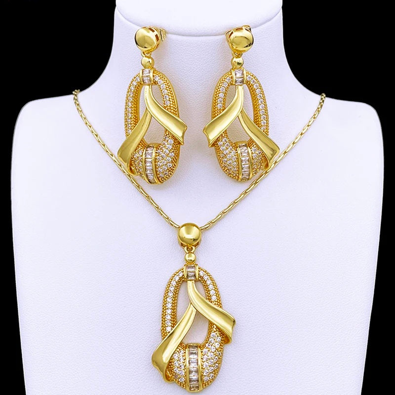 Rings, necklace, bracelet and earrings, rings, necklace, bracelet and earrings.