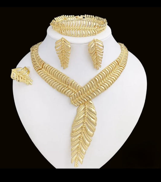 Alake Shimmering Jewelry Set
