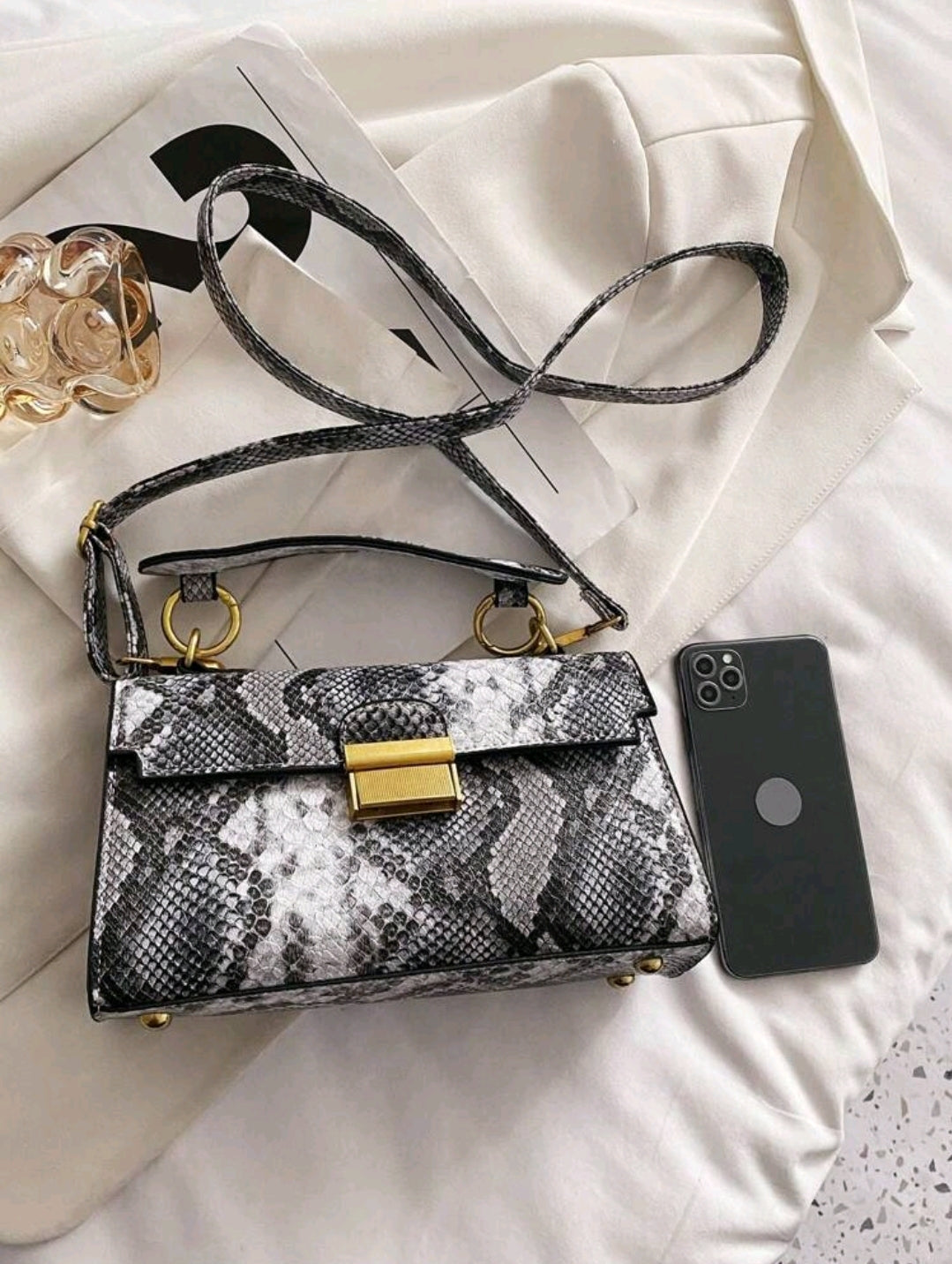  Woman bags, bags, ladies bags, woman bags, bags, ladies bags, woman bags, bags, ladies bags.