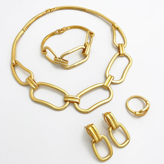 Jewel One Gold Link Chain Design