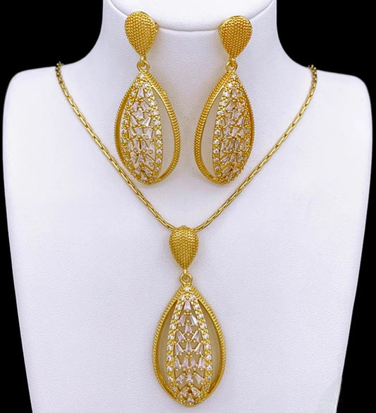 Glimmering Leaf Zirconia and Earring Set