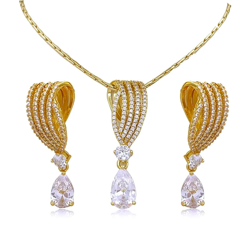 Rings, necklace, bracelet and earrings, rings, necklace, bracelet and earrings.