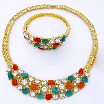 Rings, necklace, bracelet and earrings, rings, necklace, bracelet and earrings.