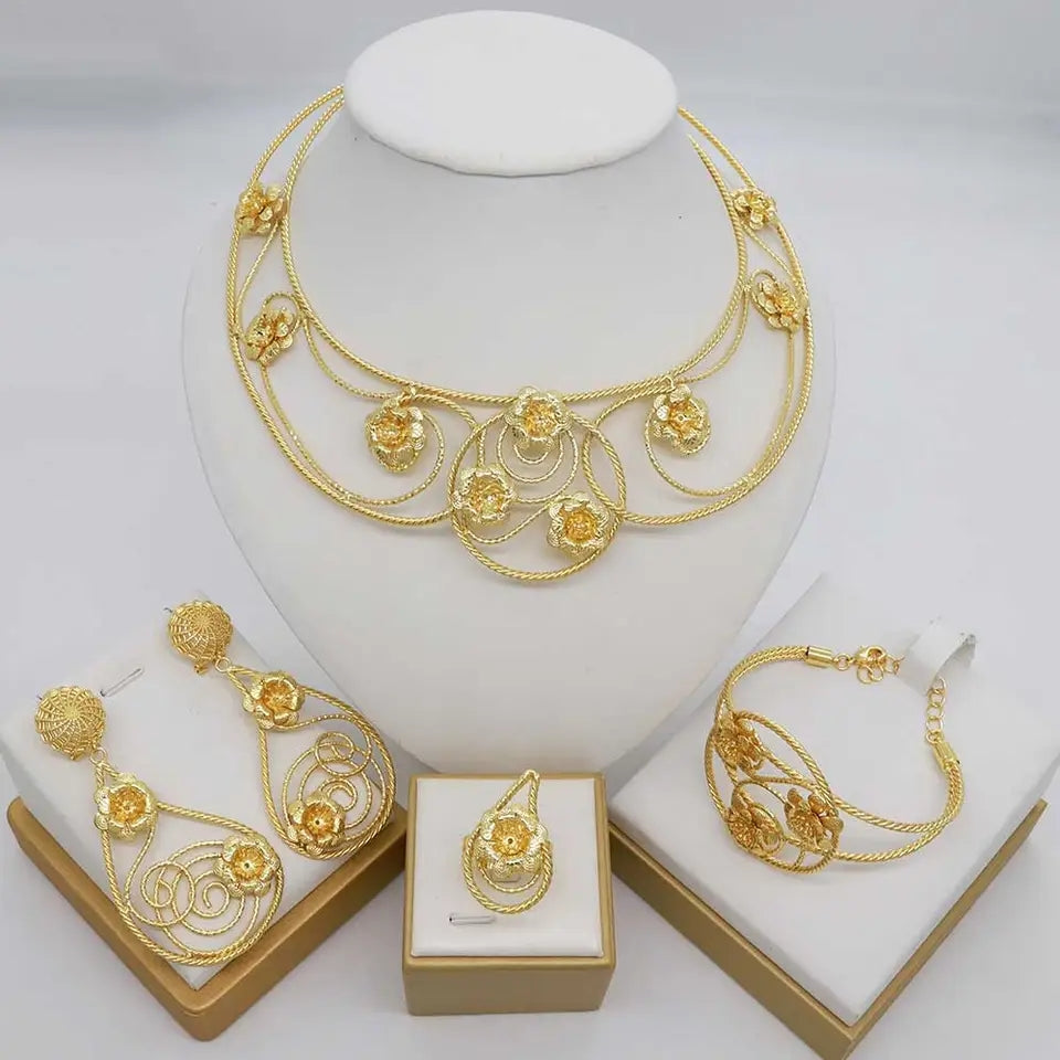 Rings, necklace, bracelet and earrings, rings, necklace, bracelet and earrings.