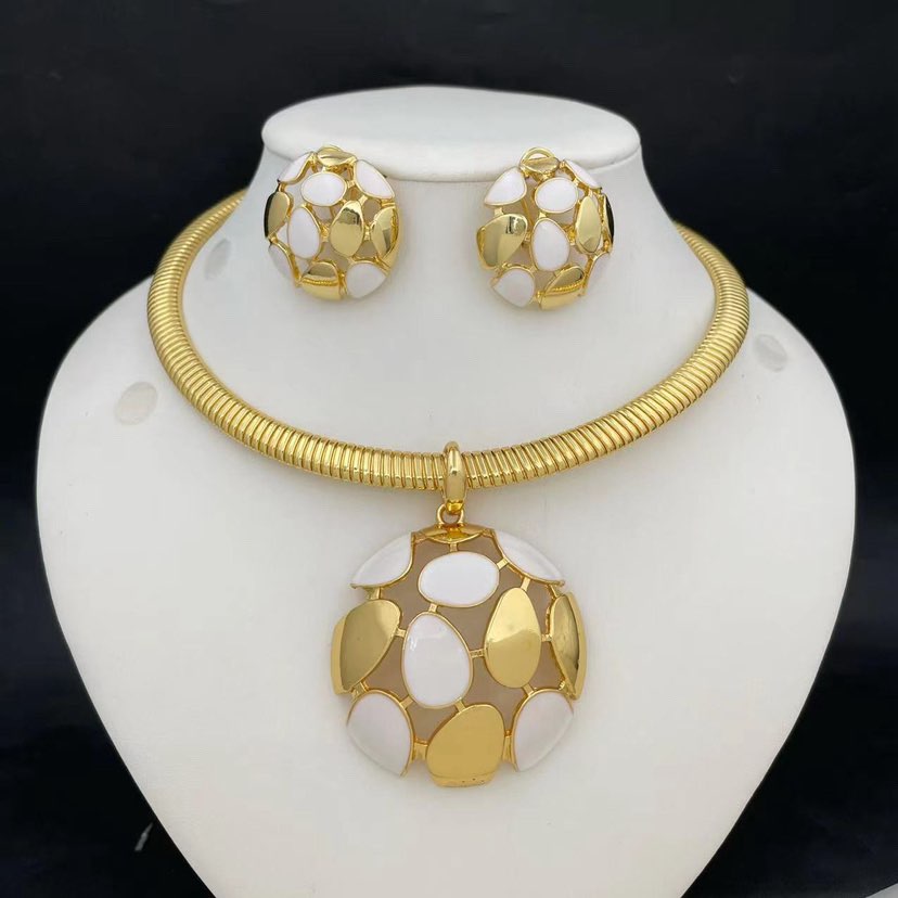 Titilayo Rhinestone Set image 2