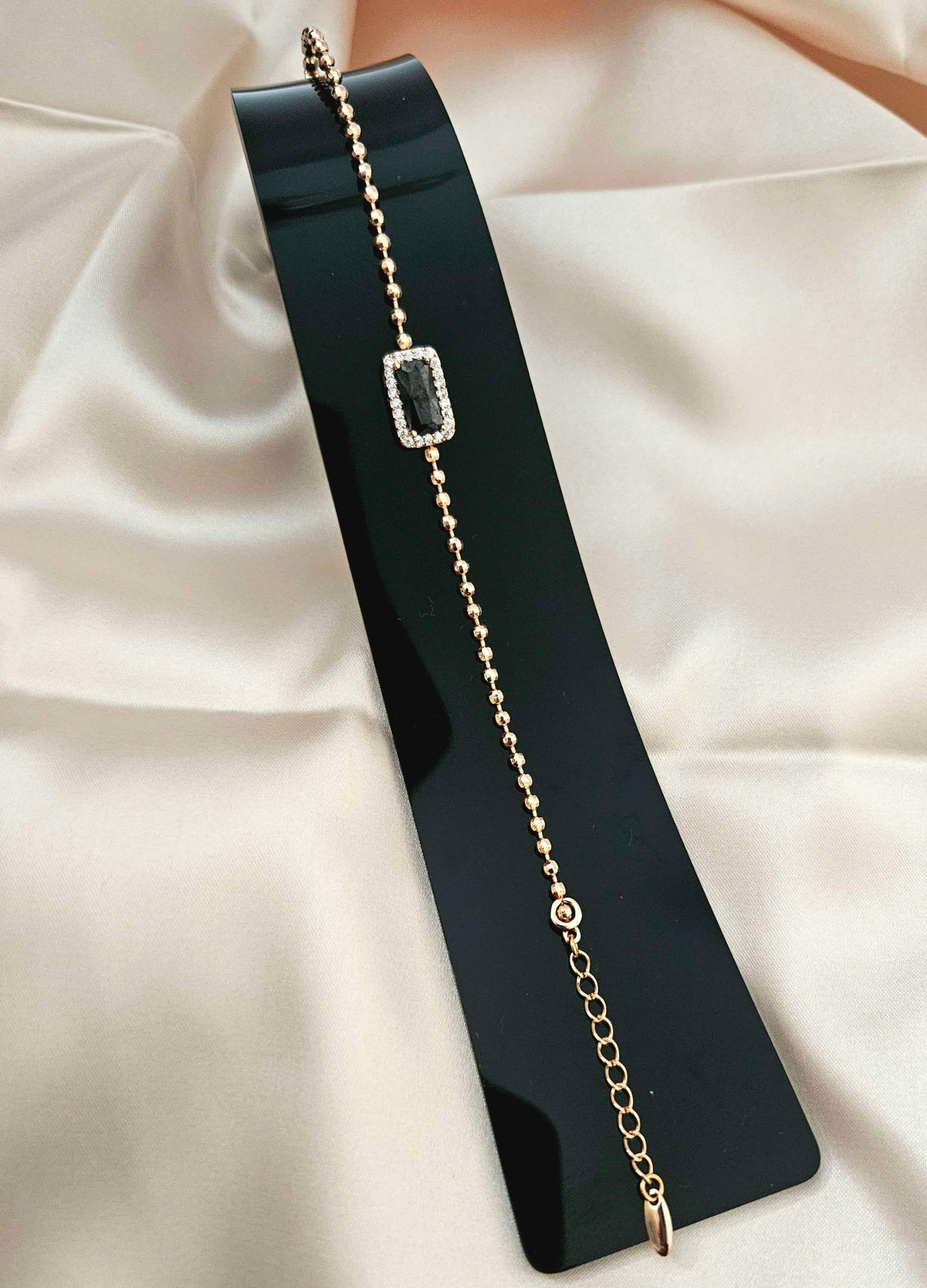 Victoria Scarlet Elegance Bracelet image 3