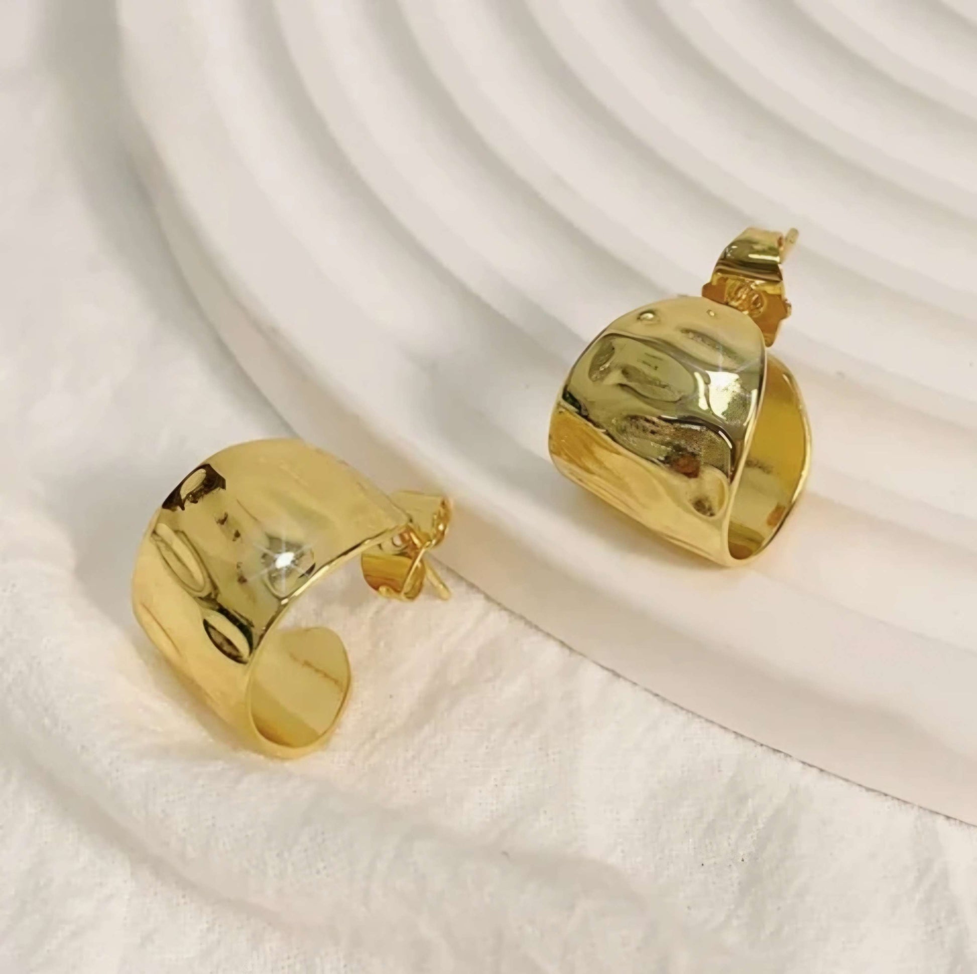 Golden Drape Minimalist Earrings image 1